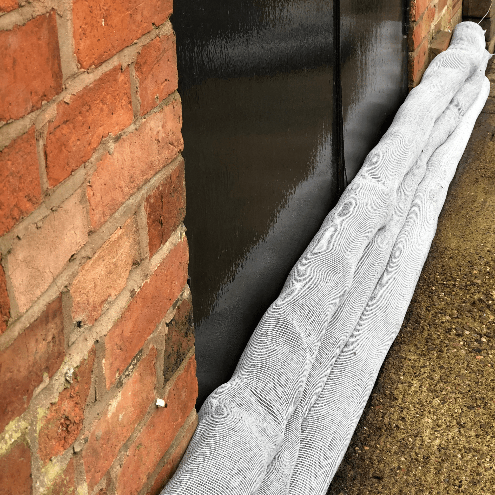 Flood Water Barrier 12cm x 3m - Fosse Liquitrol